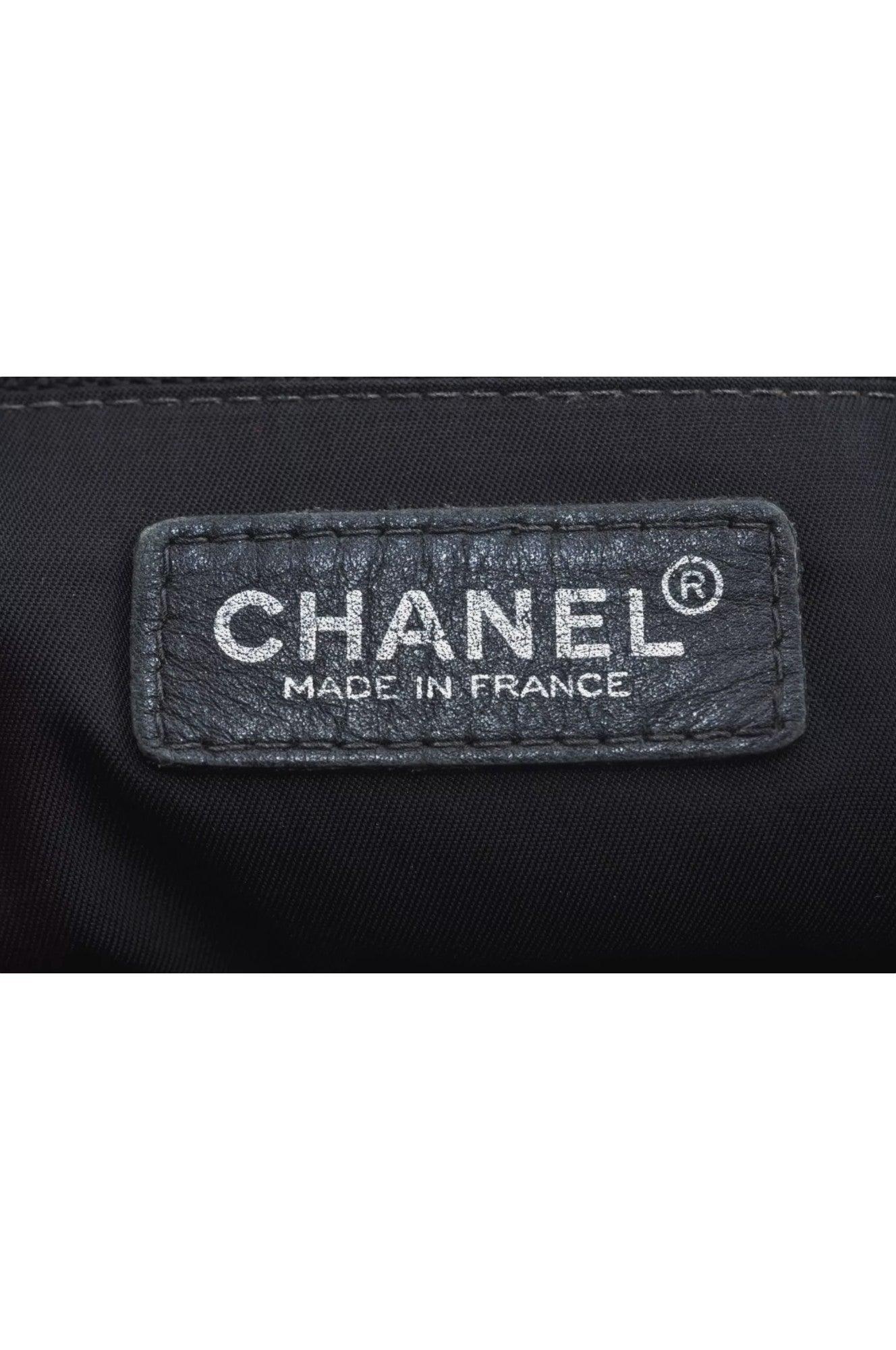CHANEL New Travel Line Vintage Tote Bag Nylon Leather Black Junk 1911J - Image 18