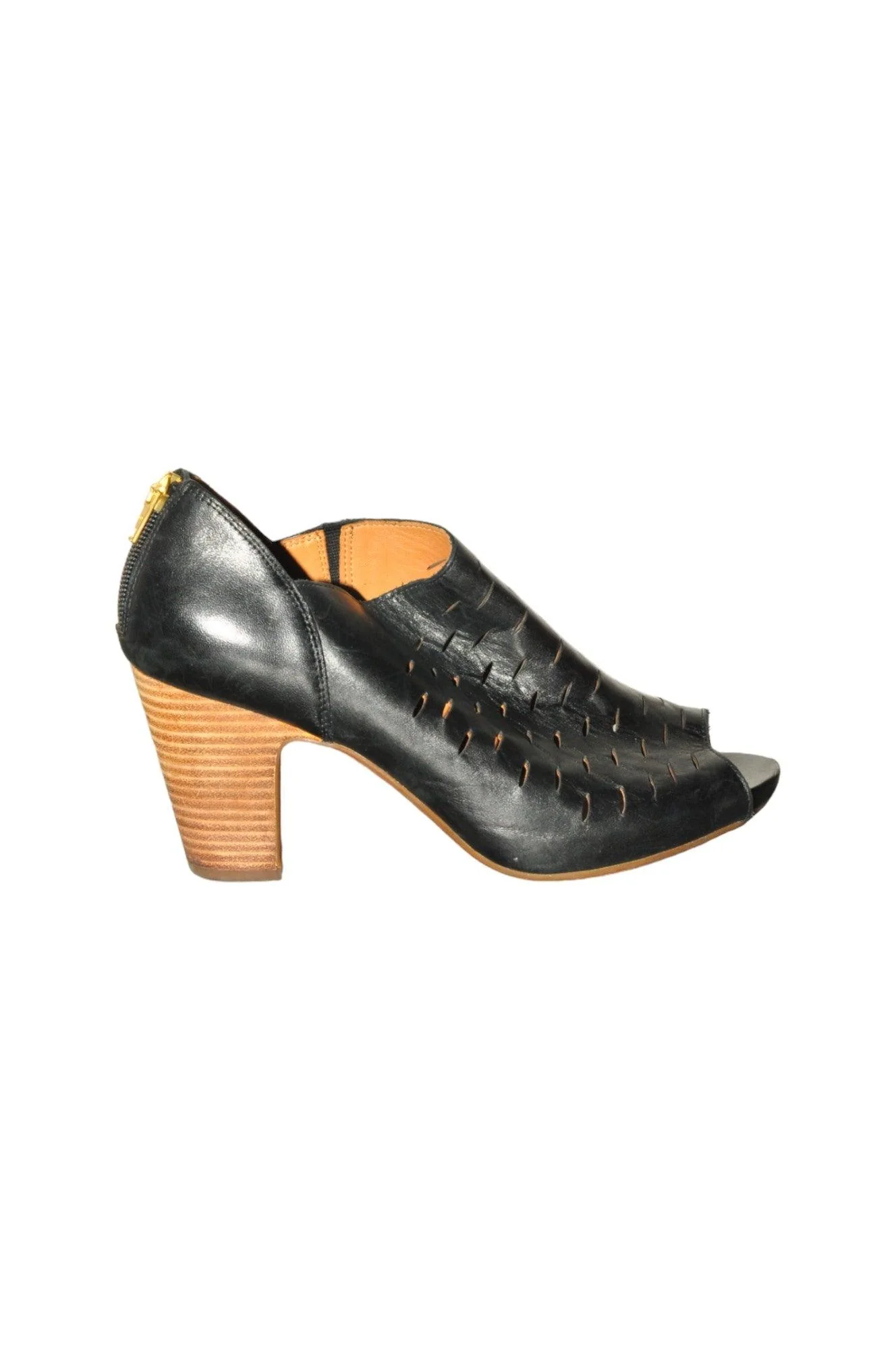 CLARKS Women Heels Regular fit in Black - 9.5