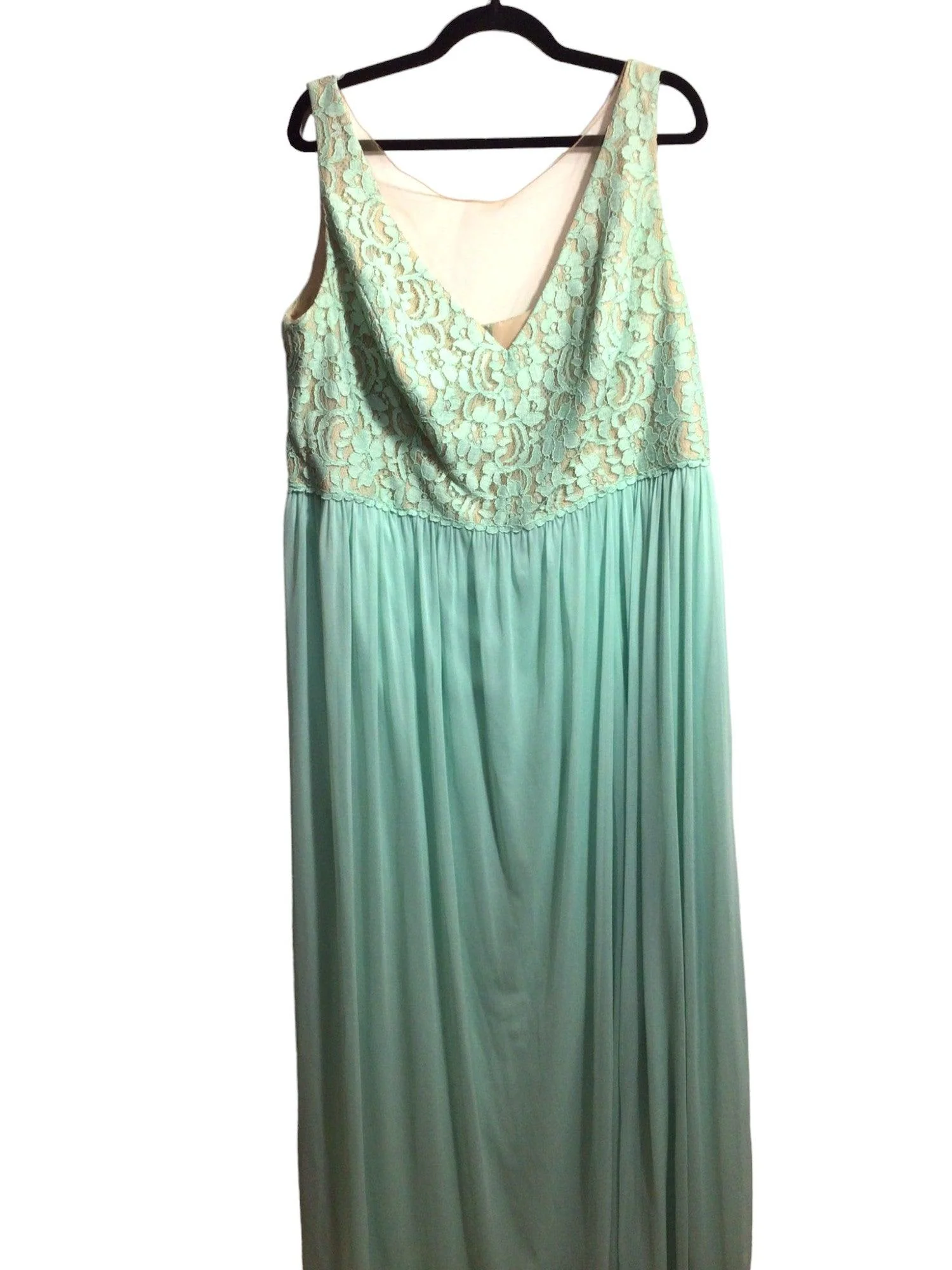 DAVID'S BRIDAL Women Maxi Dresses Regular fit in Green - 22