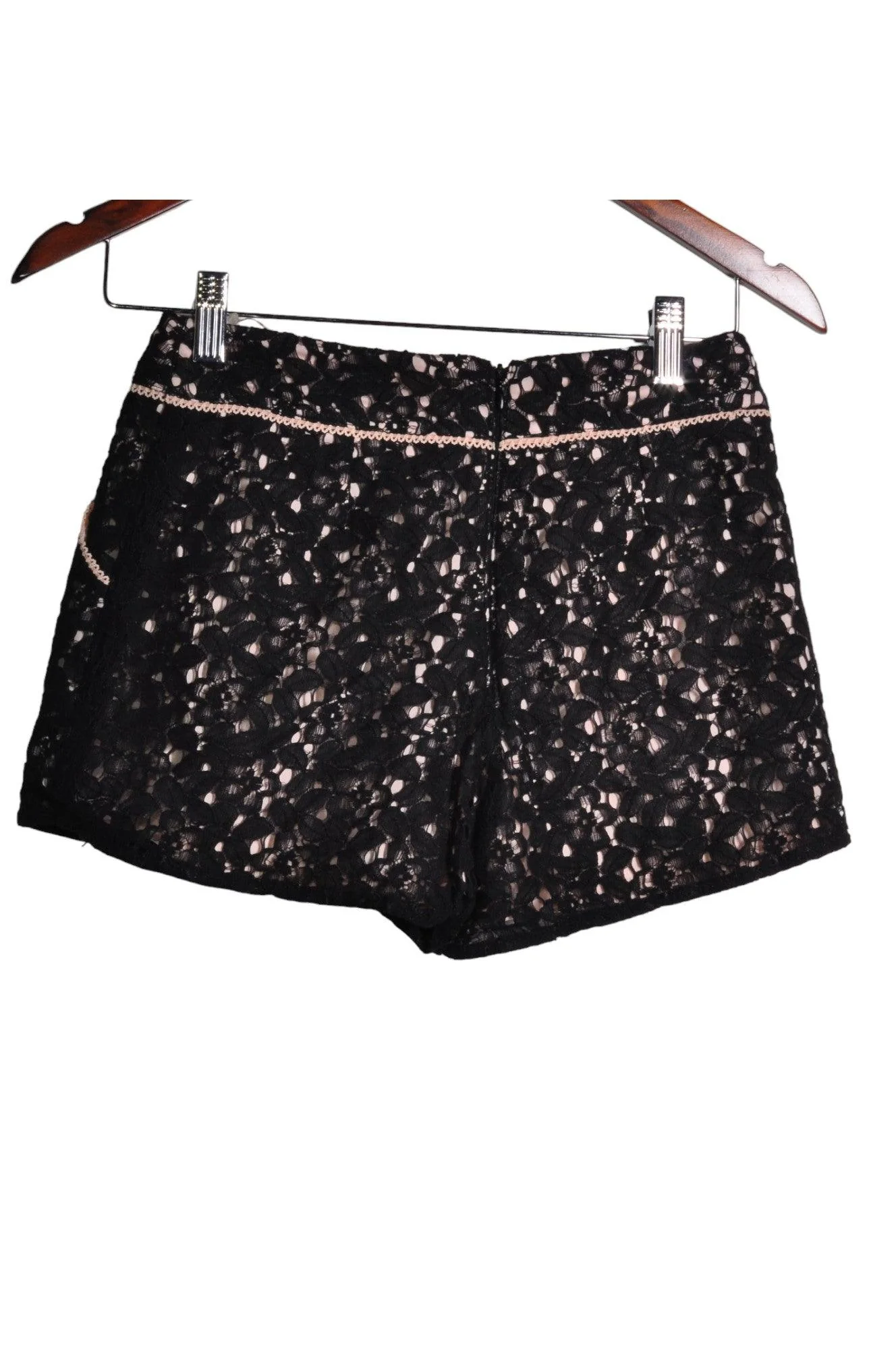 LIPSY LONDON Women Classic Shorts Regular fit in Black - 4 - Image 2